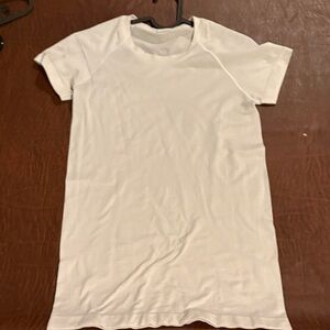 White Lululemon Swiftly Tech
